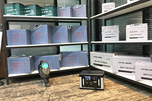 ใช้ไซต์ 700w Smart Portable Power Station