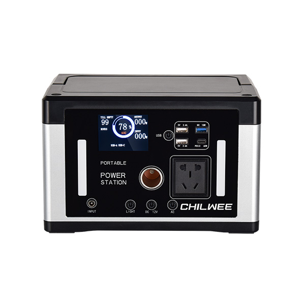 เครื่องกำเนิดพลังงานแสงอาทิตย์อัจฉริยะ 700W สำหรับการชาร์จไฟฉุกเฉิน